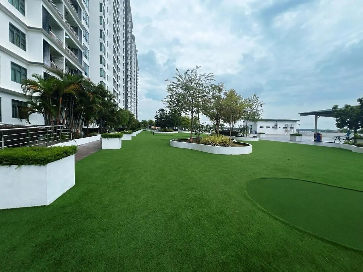 Spacious Cozy Studio 1-3 Pax At D Secret Garden - Kempas-Setia Tropika-Jb Centre-Mid Valley-Paradigm-Utm, Business Welcome Johor Bahru 0*,